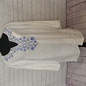JM Collection XL  White Linen Tunic with Blue Embroidered Beach Resort